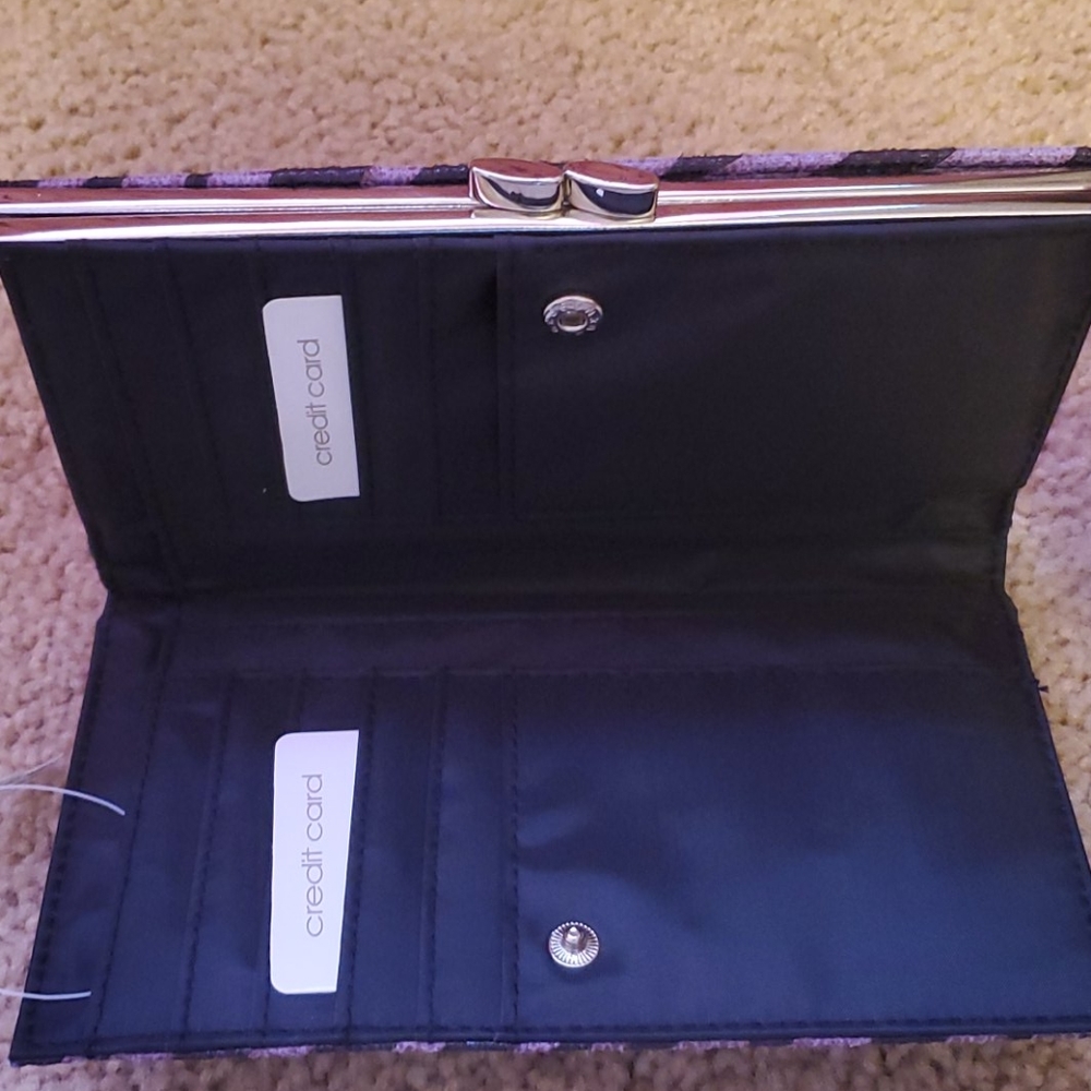 Wallet - Picture 2 of 4
